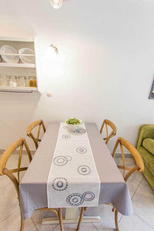 Apartment Mileta Sali Buitenkant foto